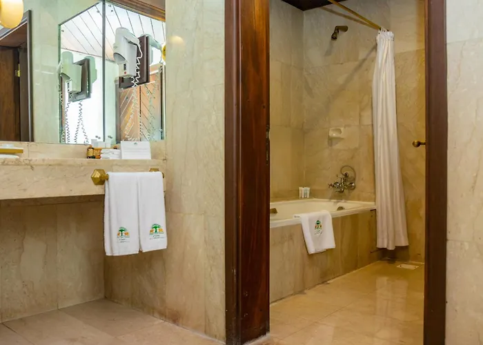 Safari Park Hotel